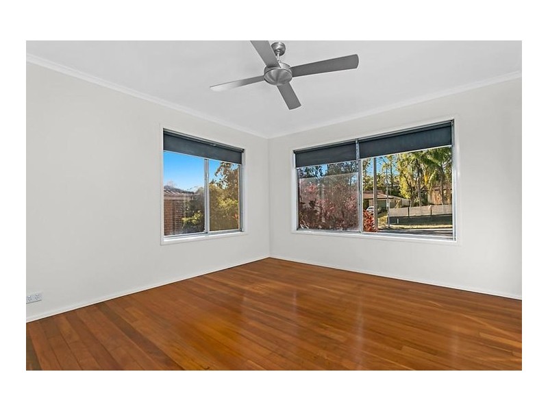 60 Dandenong Road, Jamboree Heights QLD 4074