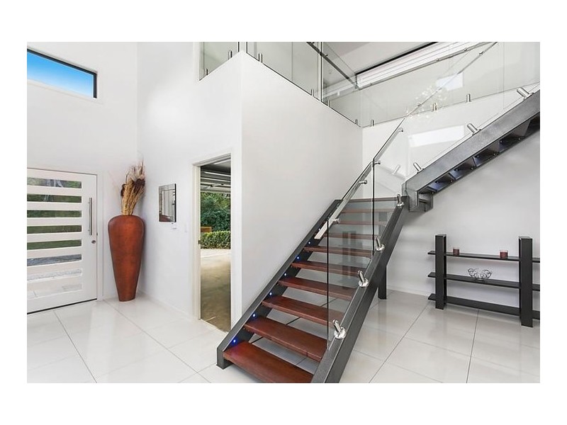 21 Kenton Street, Chapel Hill QLD 4069
