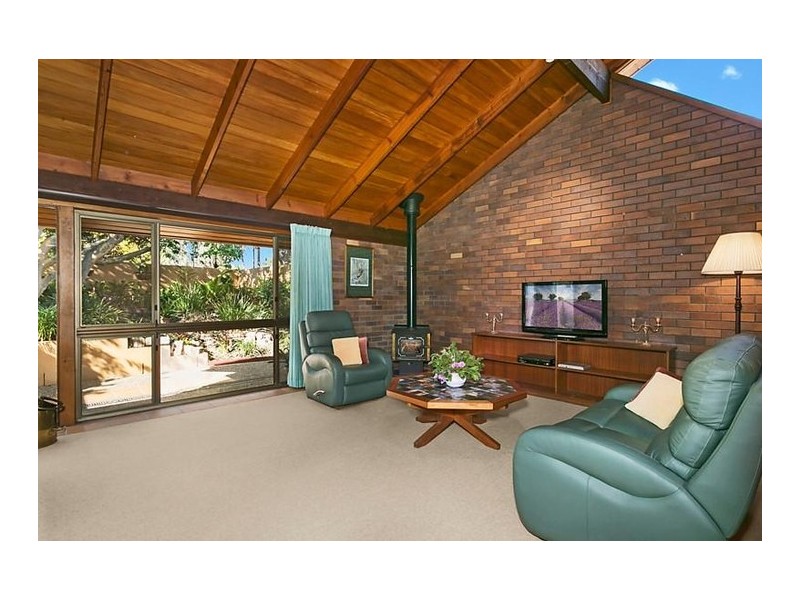 282 Chapel Hill Road, Chapel Hill QLD 4069