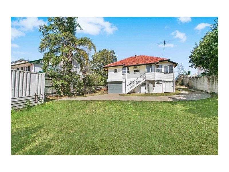 157 Constitution Road, Windsor QLD 4030