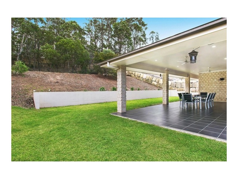 16 Page Close, Cashmere QLD 4500