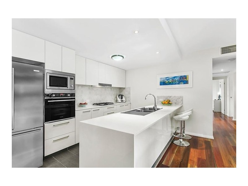 15/145 Sydney Street, New Farm QLD 4005