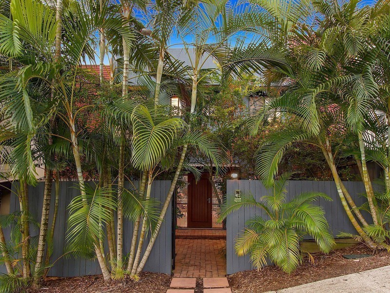 2/44 Bishop Street, St Lucia QLD 4067