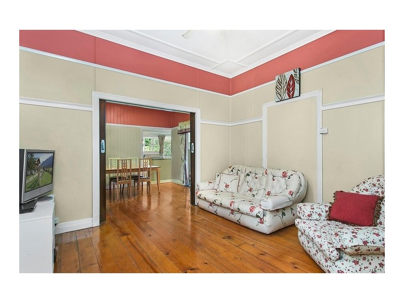 89 Russell Terrace, Indooroopilly QLD 4068
