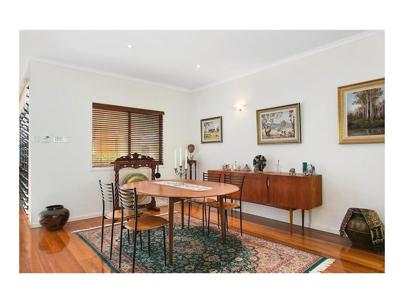 207A Carmody Road, St Lucia QLD 4067