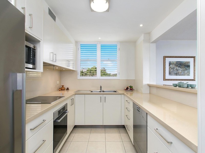 17/36 Jerdanefield Road, St Lucia QLD 4067