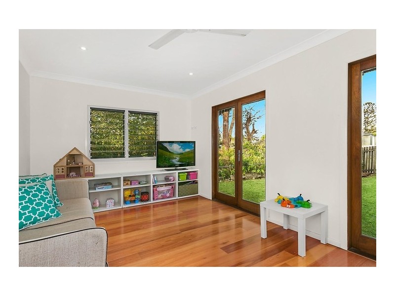 67 Taringa Parade, Indooroopilly QLD 4068