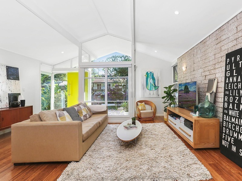 15 Kewarra Street, Kenmore QLD 4069