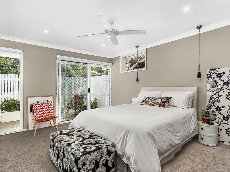 15 Kewarra Street, Kenmore QLD 4069