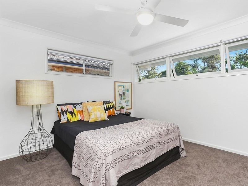 15 Kewarra Street, Kenmore QLD 4069