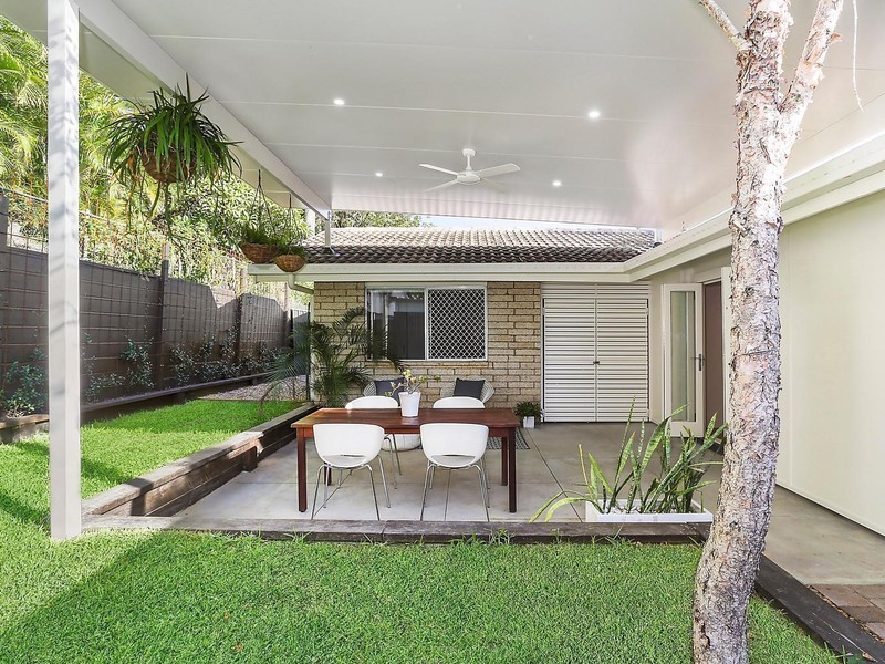 15 Kewarra Street, Kenmore QLD 4069