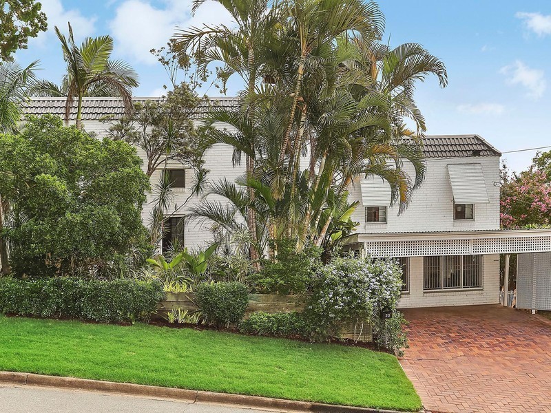 20 Crestview Street, Kenmore QLD 4069