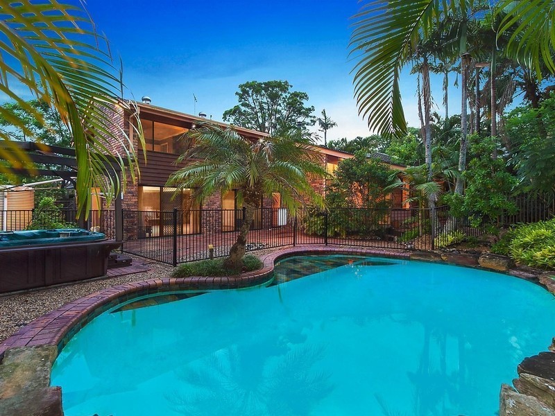 34 Broadmoor Street, Kenmore Hills QLD 4069