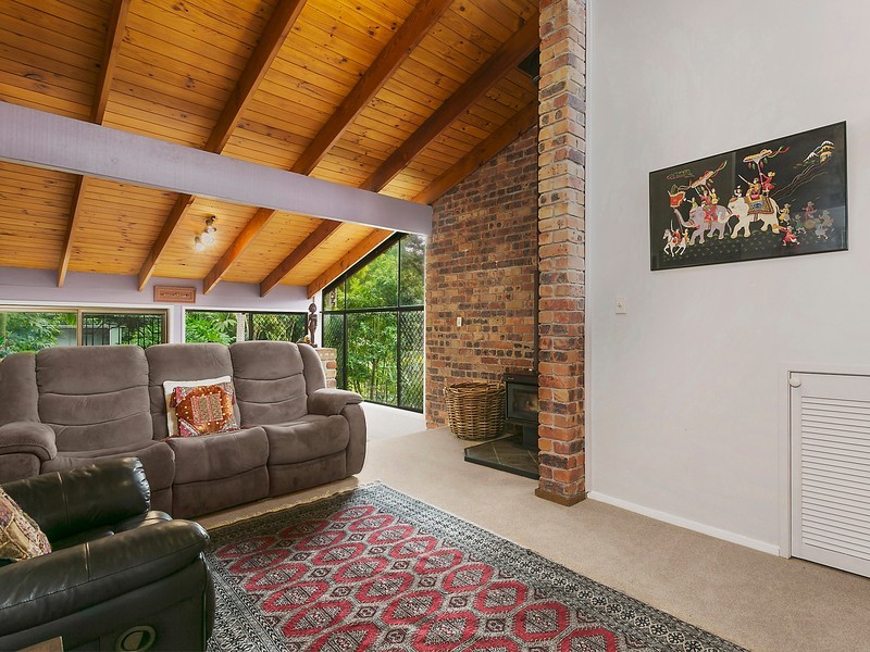 34 Broadmoor Street, Kenmore Hills QLD 4069