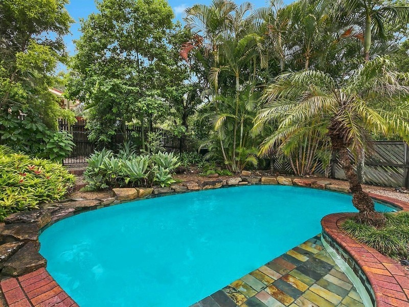 34 Broadmoor Street, Kenmore Hills QLD 4069