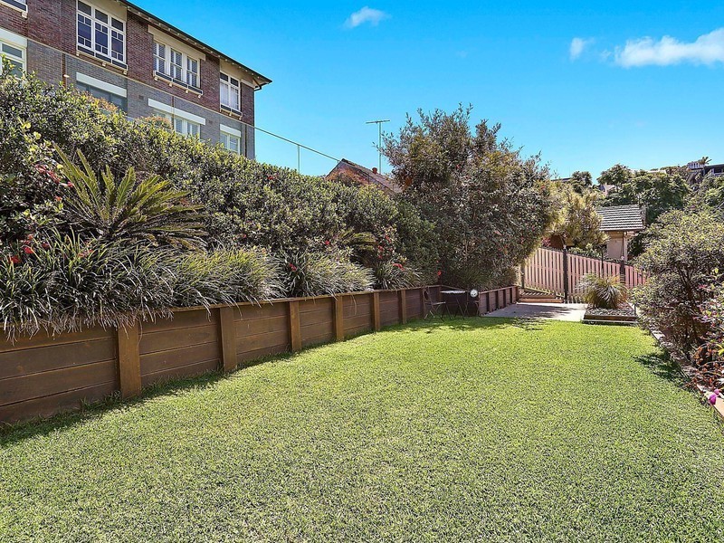 10 Crescent Road, Hamilton QLD 4007