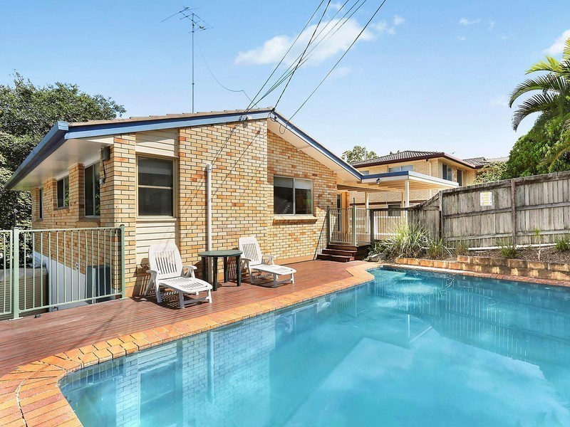 19 Harefield Street, Indooroopilly QLD 4068