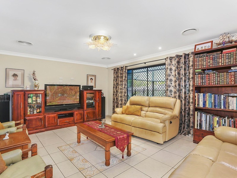 1 Brooklands Circuit, Forest Lake QLD 4078
