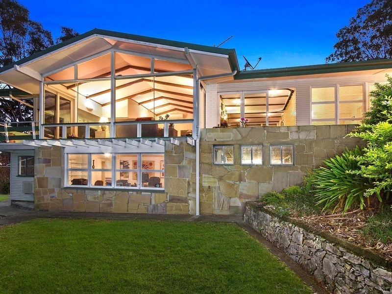 17 Rafting Ground Road, Brookfield QLD 4069