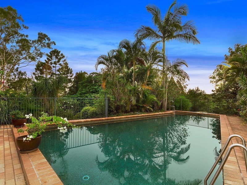 17 Rafting Ground Road, Brookfield QLD 4069