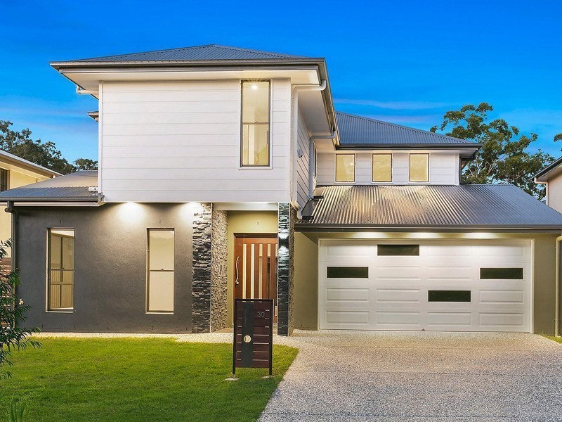 30 Woodgate Street, Oxley QLD 4075