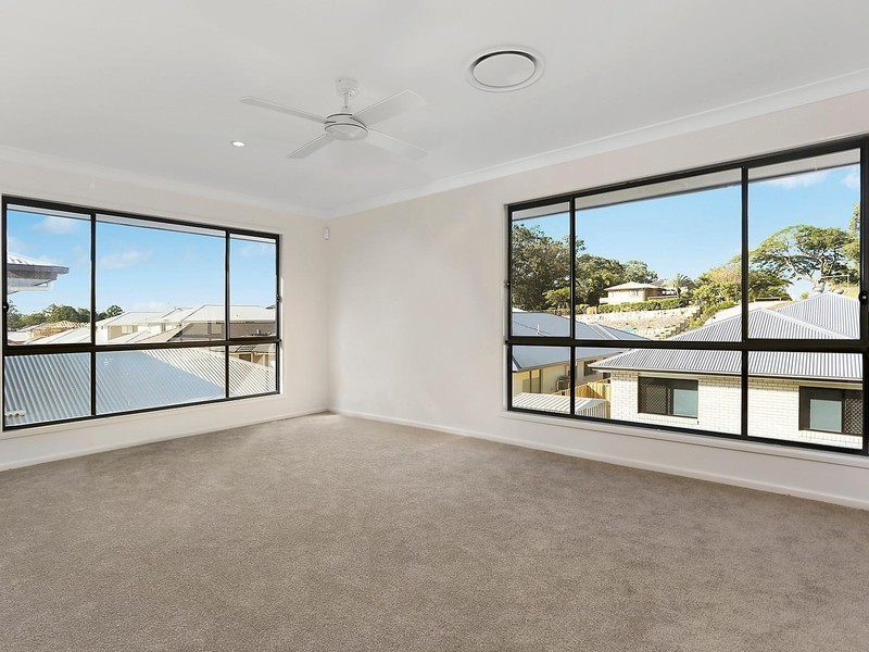 30 Woodgate Street, Oxley QLD 4075