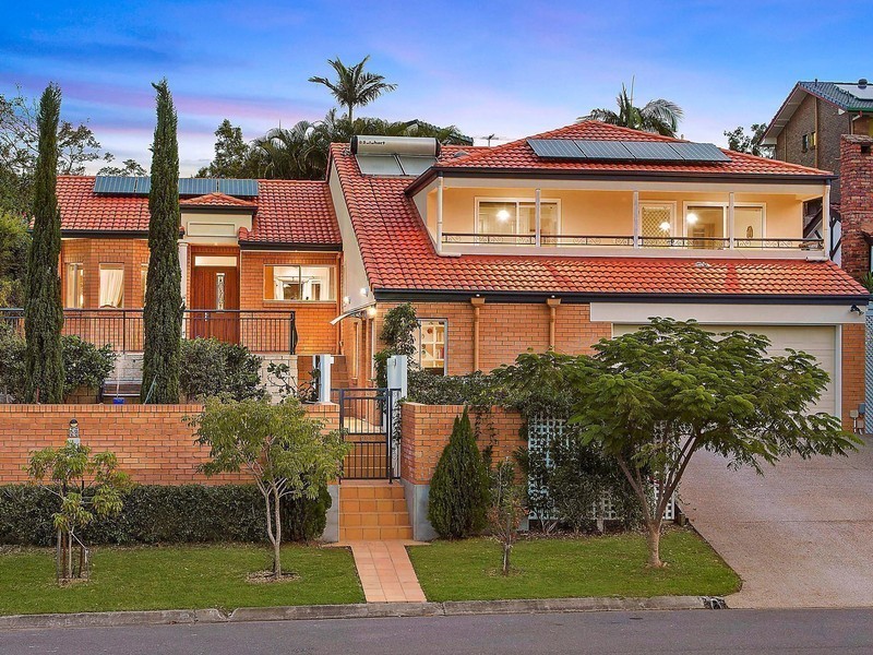 52 Diamantina Street, Chapel Hill QLD 4069