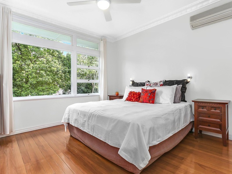 43 Coverdale Street, Indooroopilly QLD 4068