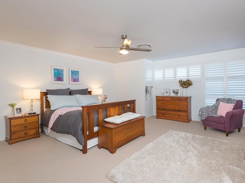 16 Trinity Crescent, Augustine Heights QLD 4300