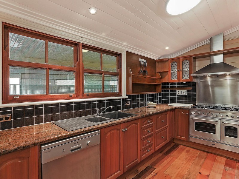 29 Dean Street, Toowong QLD 4066