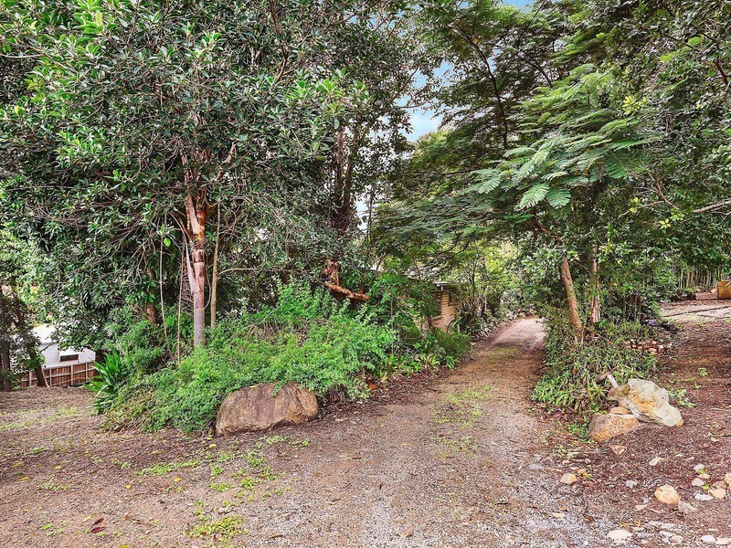 47 Chapel Hill Road, Chapel Hill QLD 4069