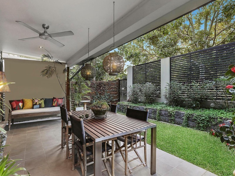 9/111 Elizabeth Street, Toowong QLD 4066