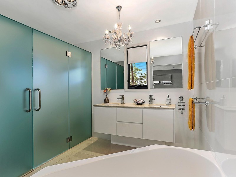 9/111 Elizabeth Street, Toowong QLD 4066