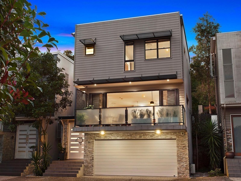 9/111 Elizabeth Street, Toowong QLD 4066