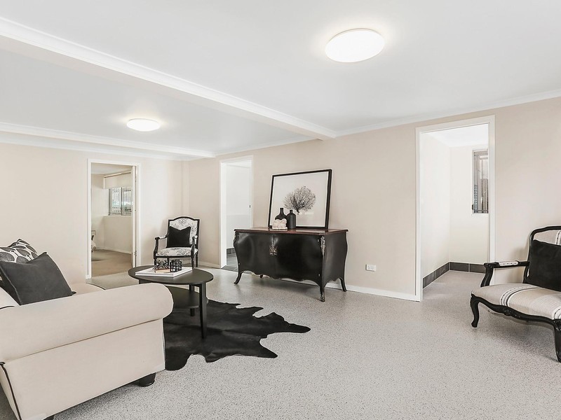 16 Hardwick Terrace, Bardon QLD 4065