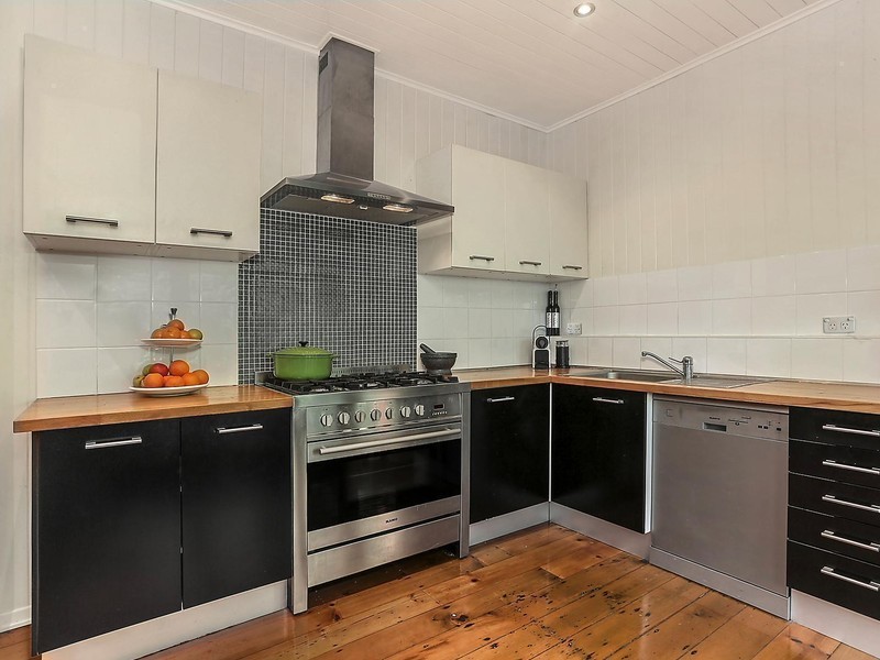 29 Vera Street, Toowong QLD 4066