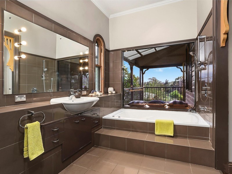 66 Elizabeth Street, Toowong QLD 4066