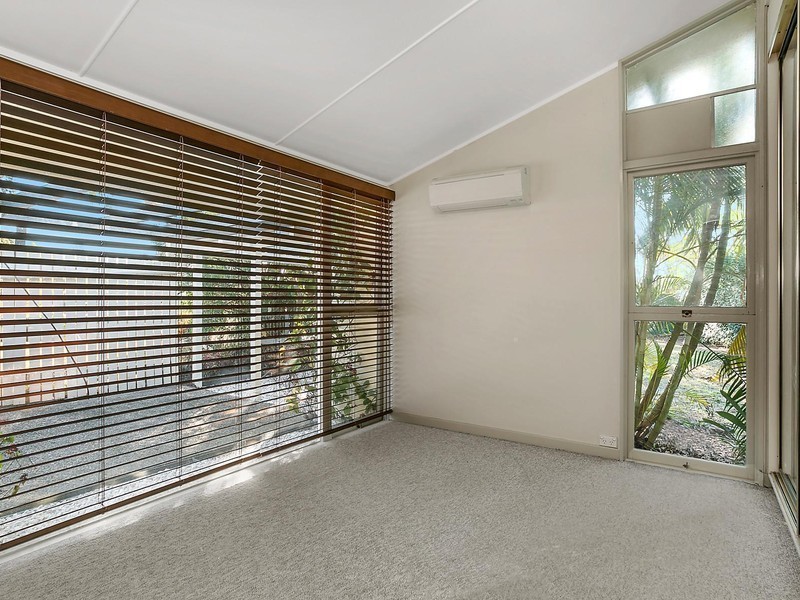 31 Quentin Street, Chapel Hill QLD 4069