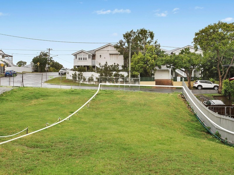 49 Kinnaird Street, Ashgrove QLD 4060