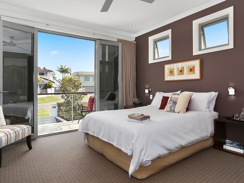 15 Becker Place, Mount Ommaney QLD 4074