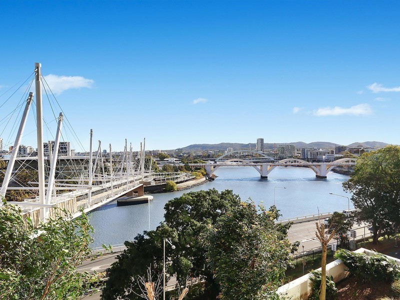 63/18 Tank Street, Brisbane City QLD 4000