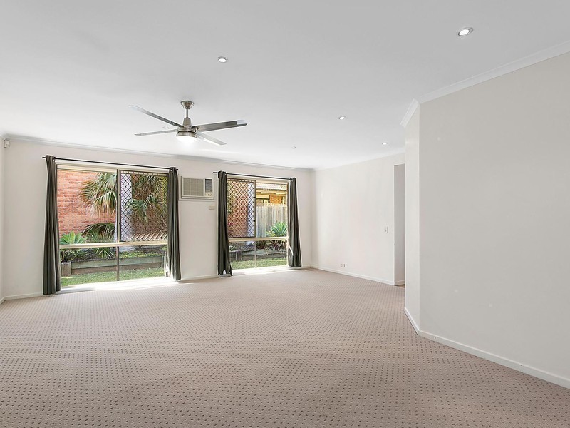 30 Richmond Place, Forest Lake QLD 4078