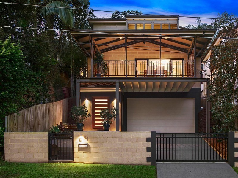 61 Hillside Terrace, St Lucia QLD 4067