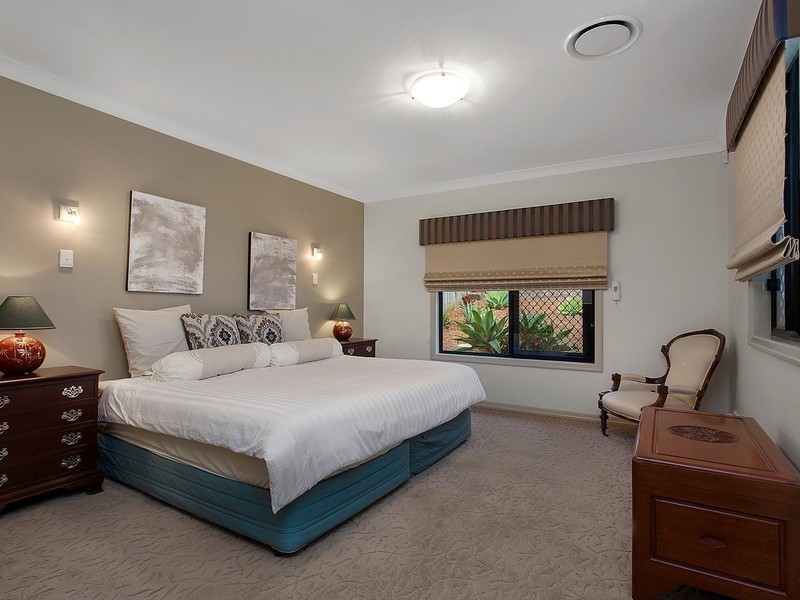 61 Hillside Terrace, St Lucia QLD 4067