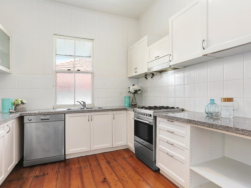 91 Taringa Parade, Indooroopilly QLD 4068