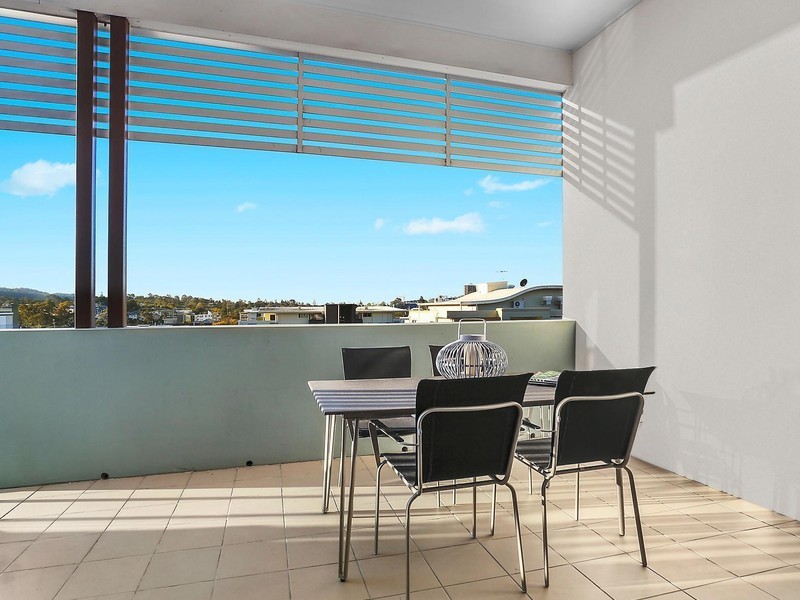 21/16 Grosvenor Road, Indooroopilly QLD 4068