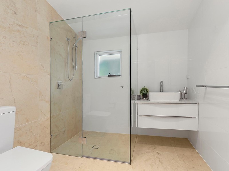 8 Depper Street, St Lucia QLD 4067