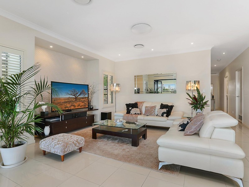 2/1 Austral Street, St Lucia QLD 4067