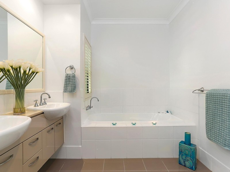 2/1 Austral Street, St Lucia QLD 4067