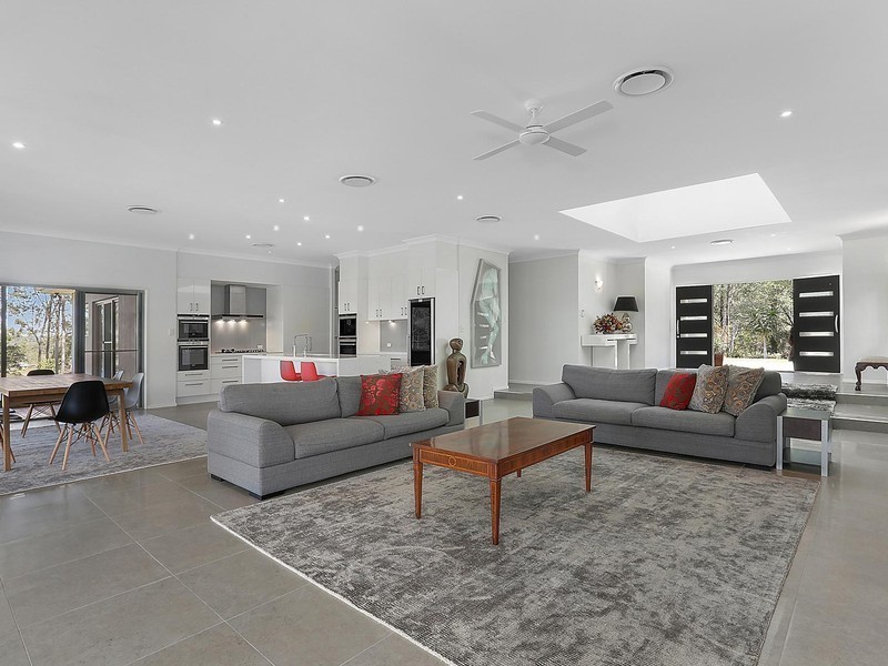 98 Mercury Street, Moggill QLD 4070